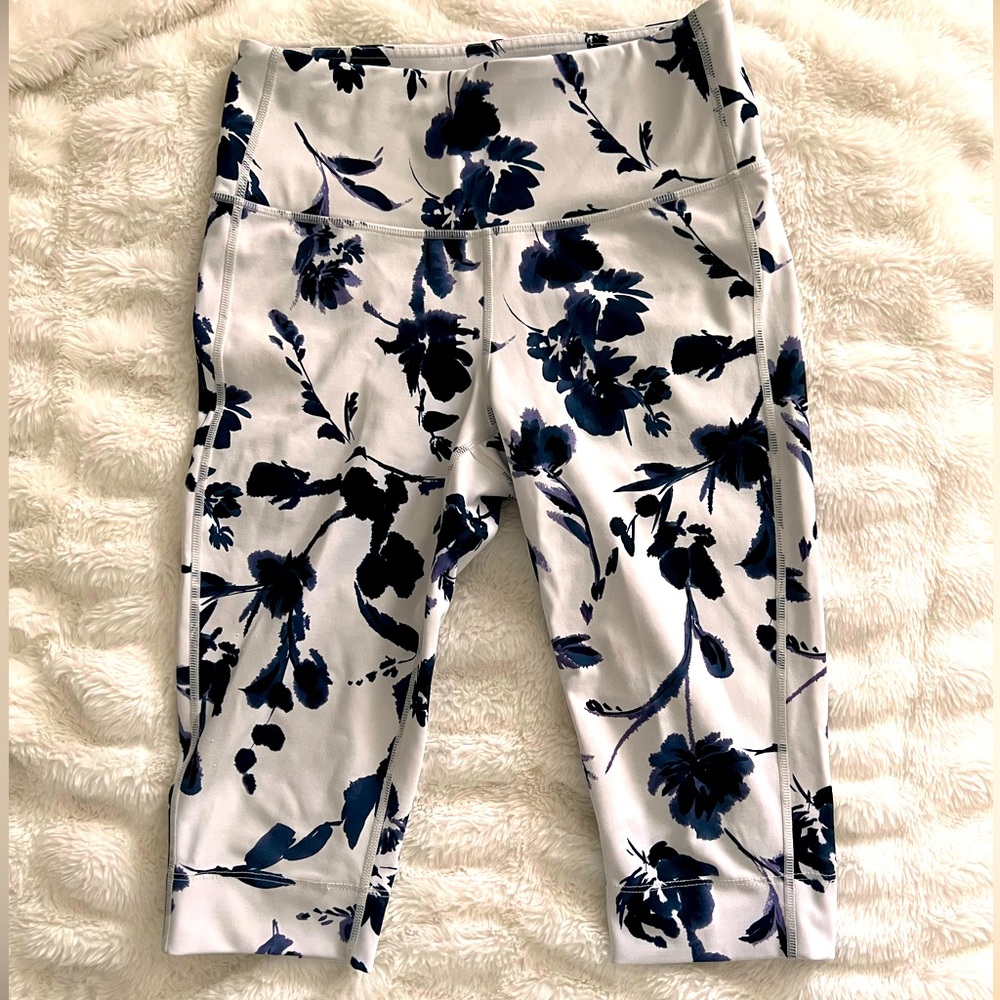 Athleta Waterflower Capris Legging - Sz S